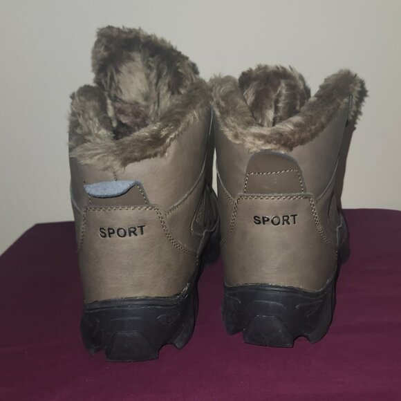 Men Sport Winter Boots Excellent Condition Faux Fur Lining Size 12/EU 45 - Picture 6 of 8